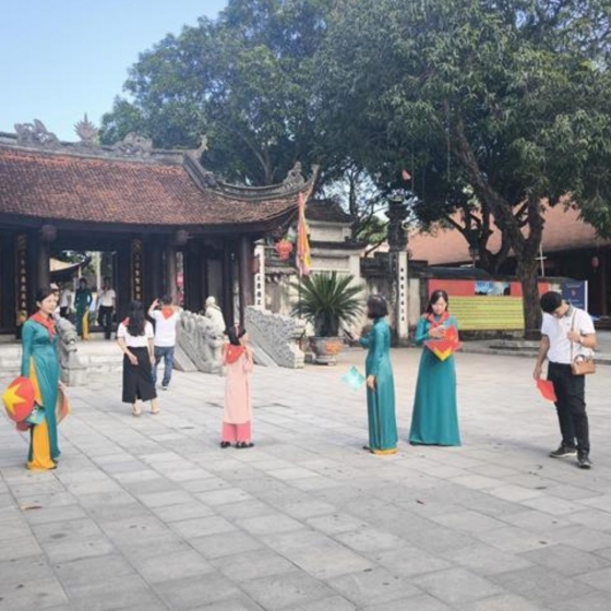 ハノイ2階建て観光列車